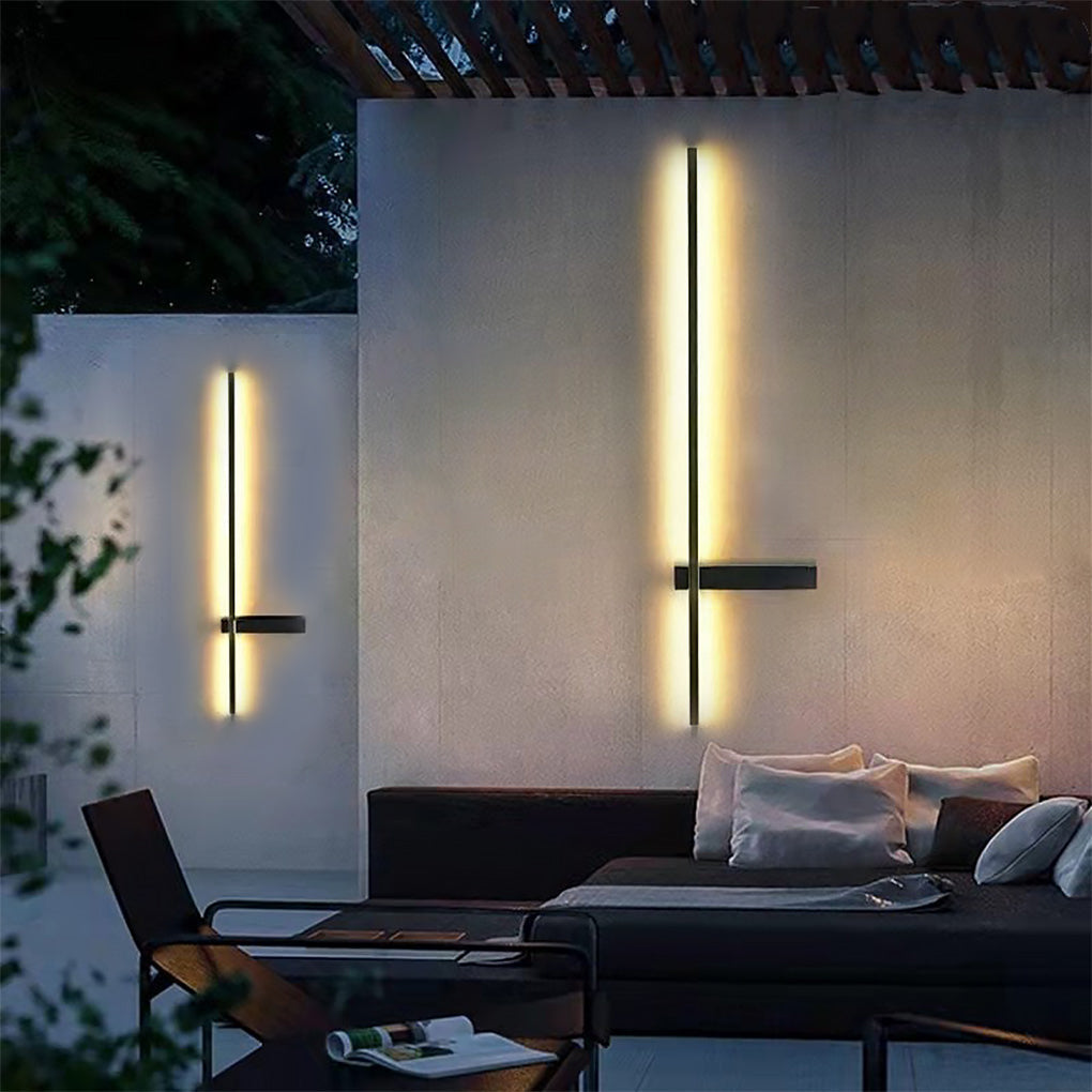 Linear LED Outdoor Wall Light — Black Aluminium, Three Lengths